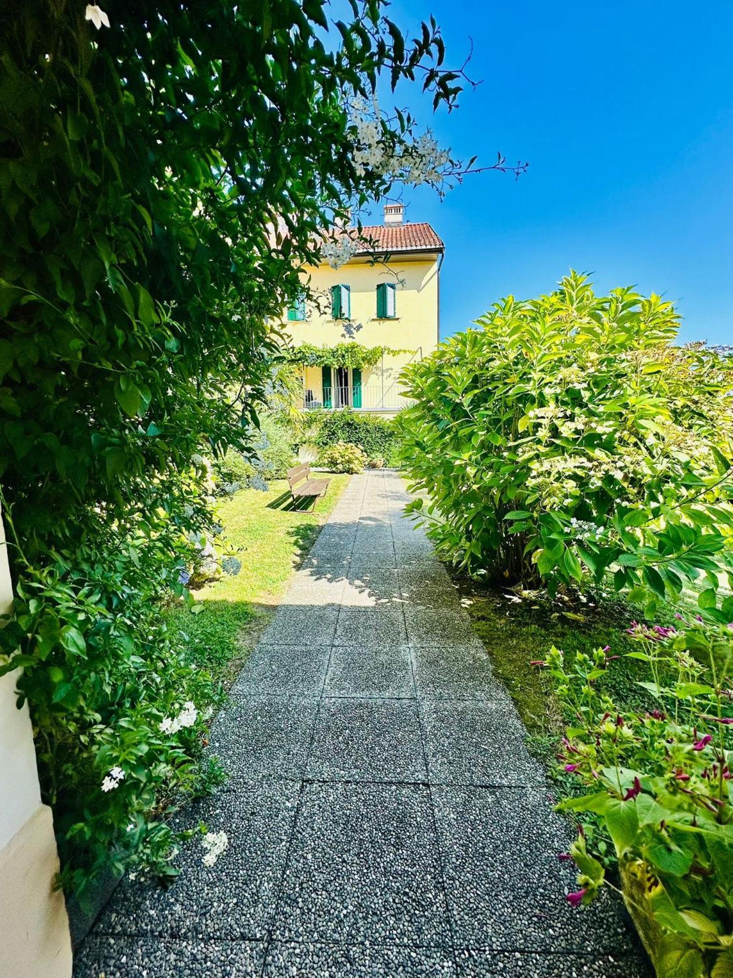 Albergo Della Posta Astano Exteriör bild